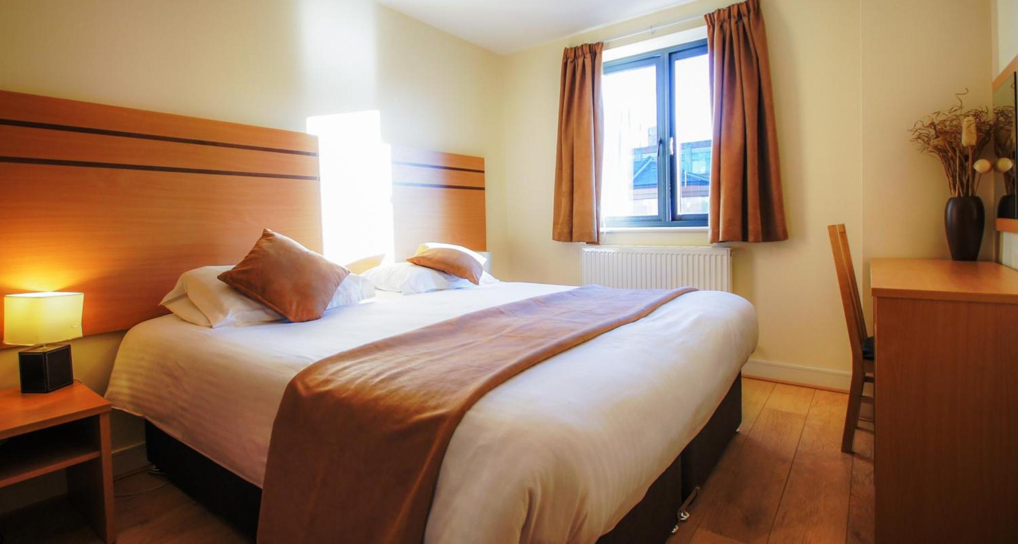 Lodge Drive Serviced Apartments Enfield Room photo