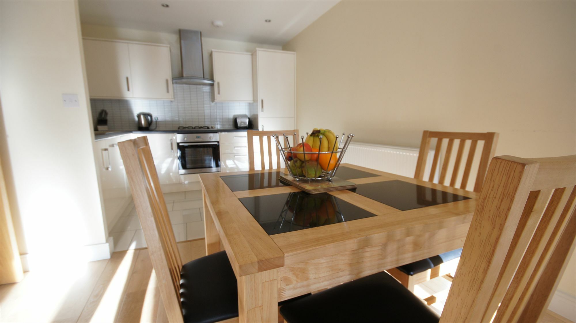 Lodge Drive Serviced Apartments Enfield Exterior photo