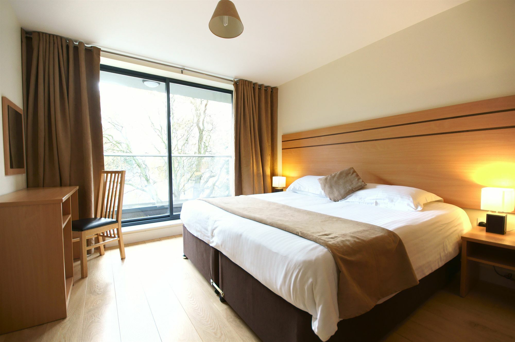 Lodge Drive Serviced Apartments Enfield Exterior photo