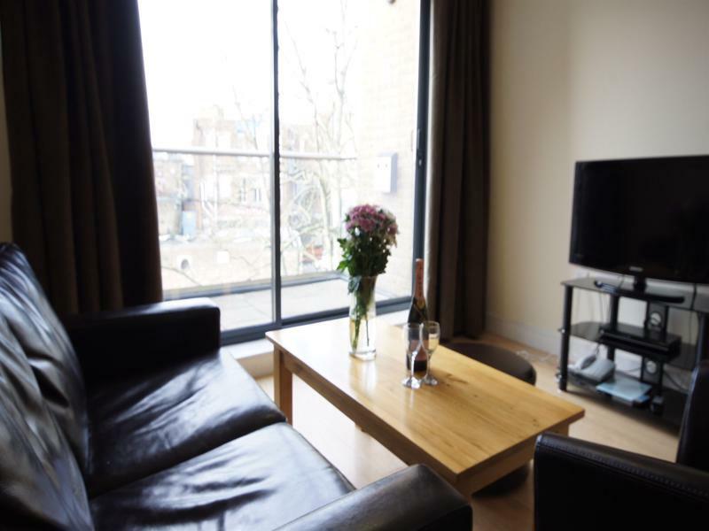 Lodge Drive Serviced Apartments Enfield Exterior photo